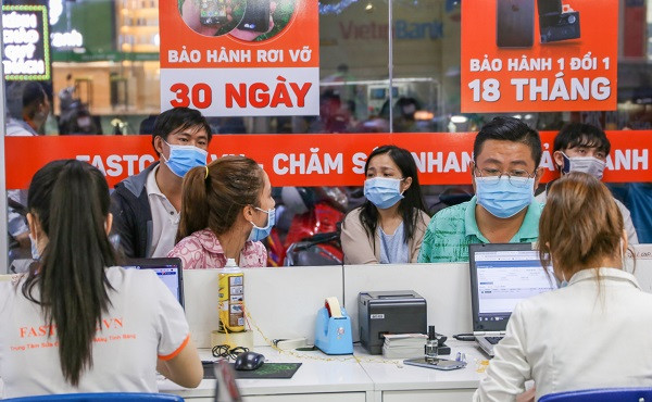 Khách hàng được hỗ trợ nhiệt tình khi đến với FASTCARE