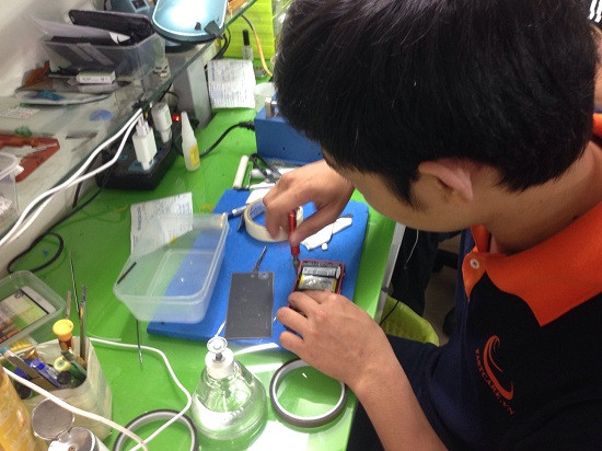 thay mat kinh oppo find 5